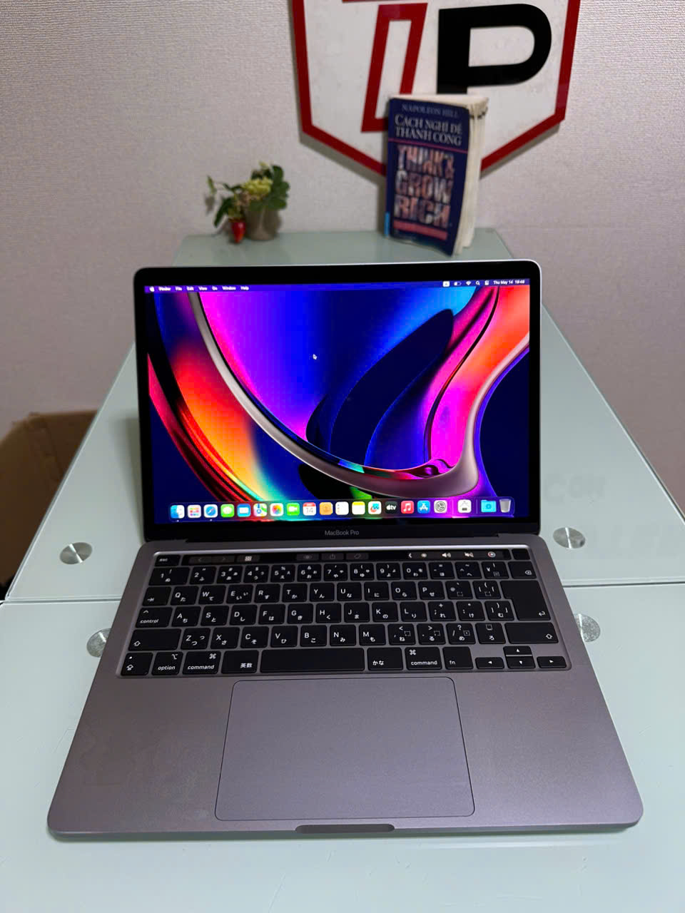 Macbook Pro 2020 Grey / Core i5 / RAM 16GB / SSD 512GB / 13.3 inch Macbook Pro 2020 Grey / Core i5 / RAM 16GB / SSD 512GB / 13.3 inch